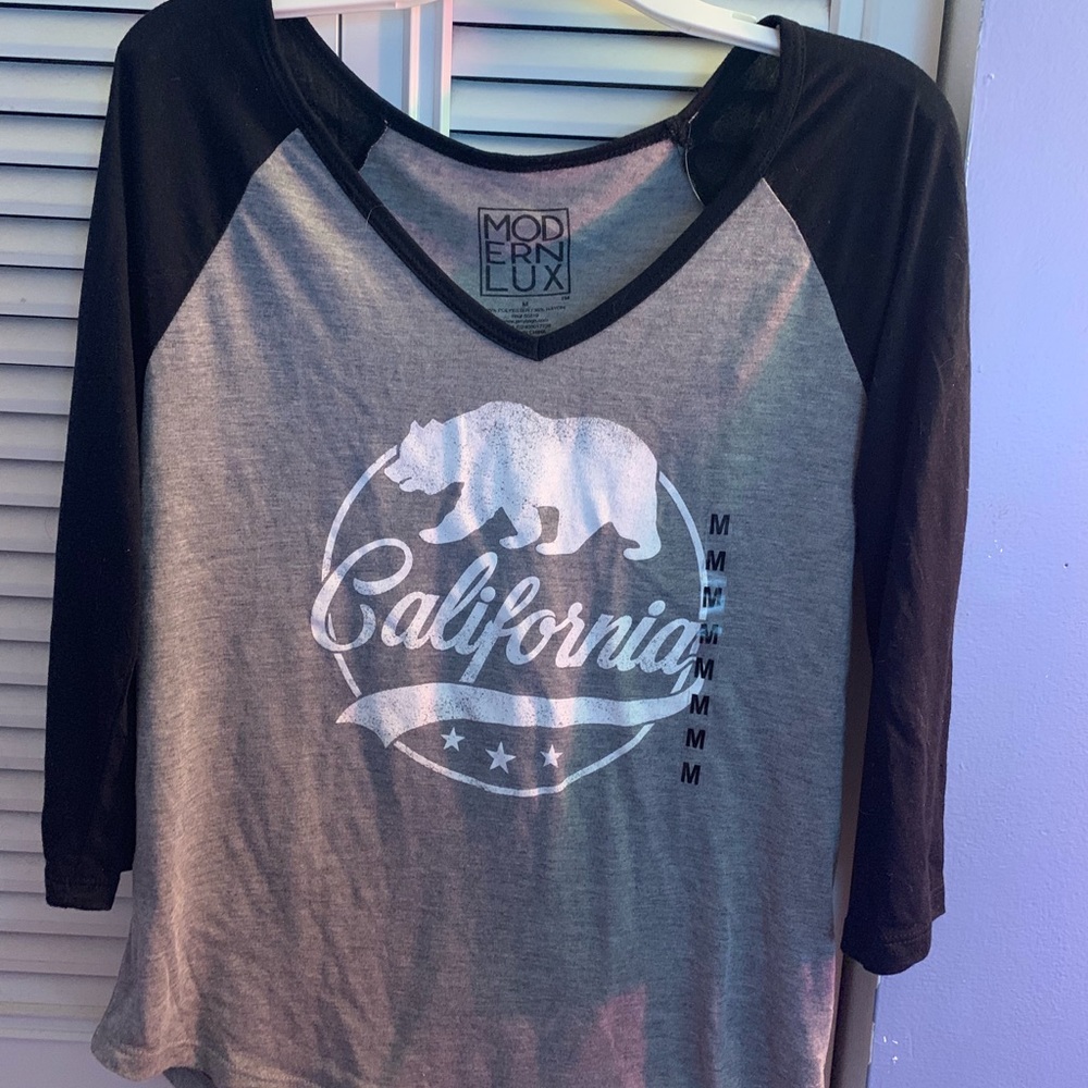 T-shirt with cropped sleeves!